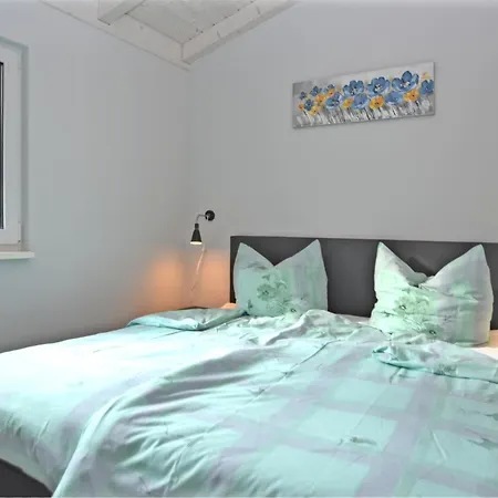 Peaceful Garden Retreat, Cleaning Included